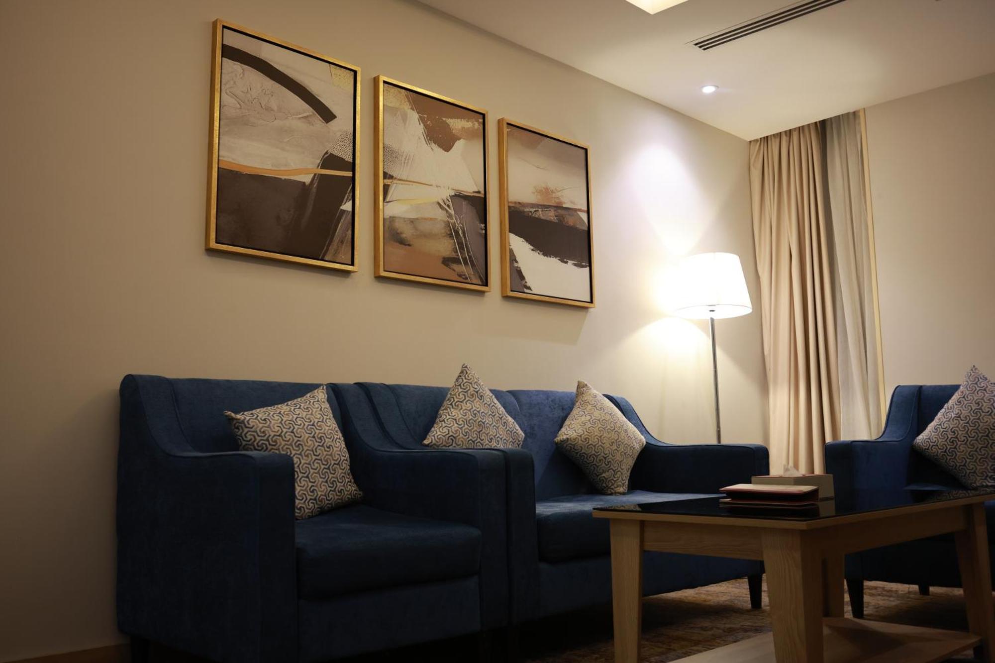 Samt Inn Hotel Рияд Екстериор снимка