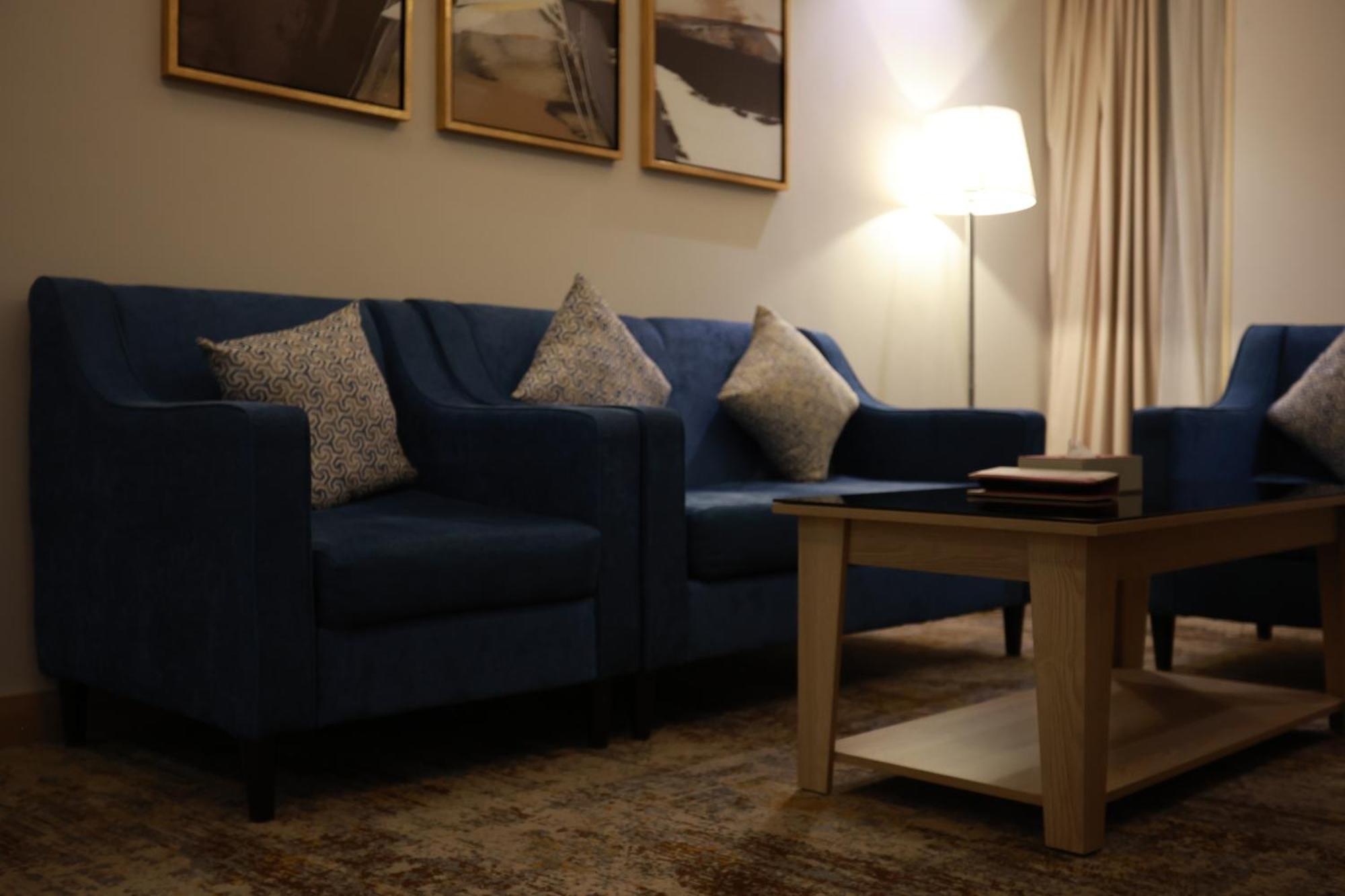 Samt Inn Hotel Рияд Екстериор снимка