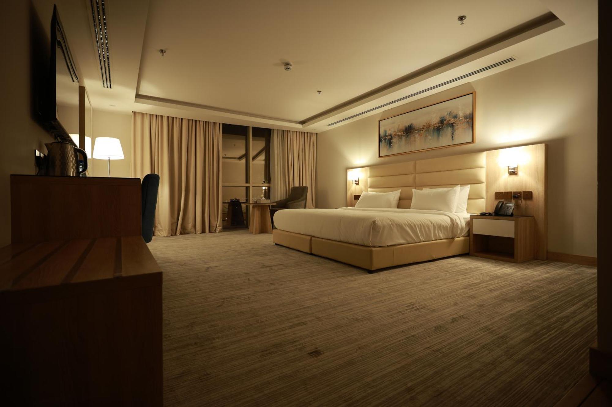 Samt Inn Hotel Рияд Екстериор снимка