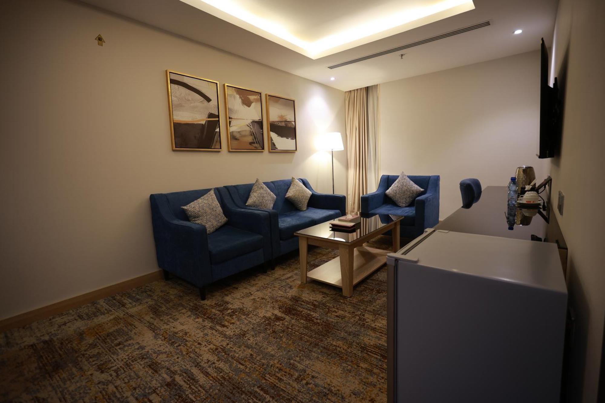 Samt Inn Hotel Рияд Екстериор снимка